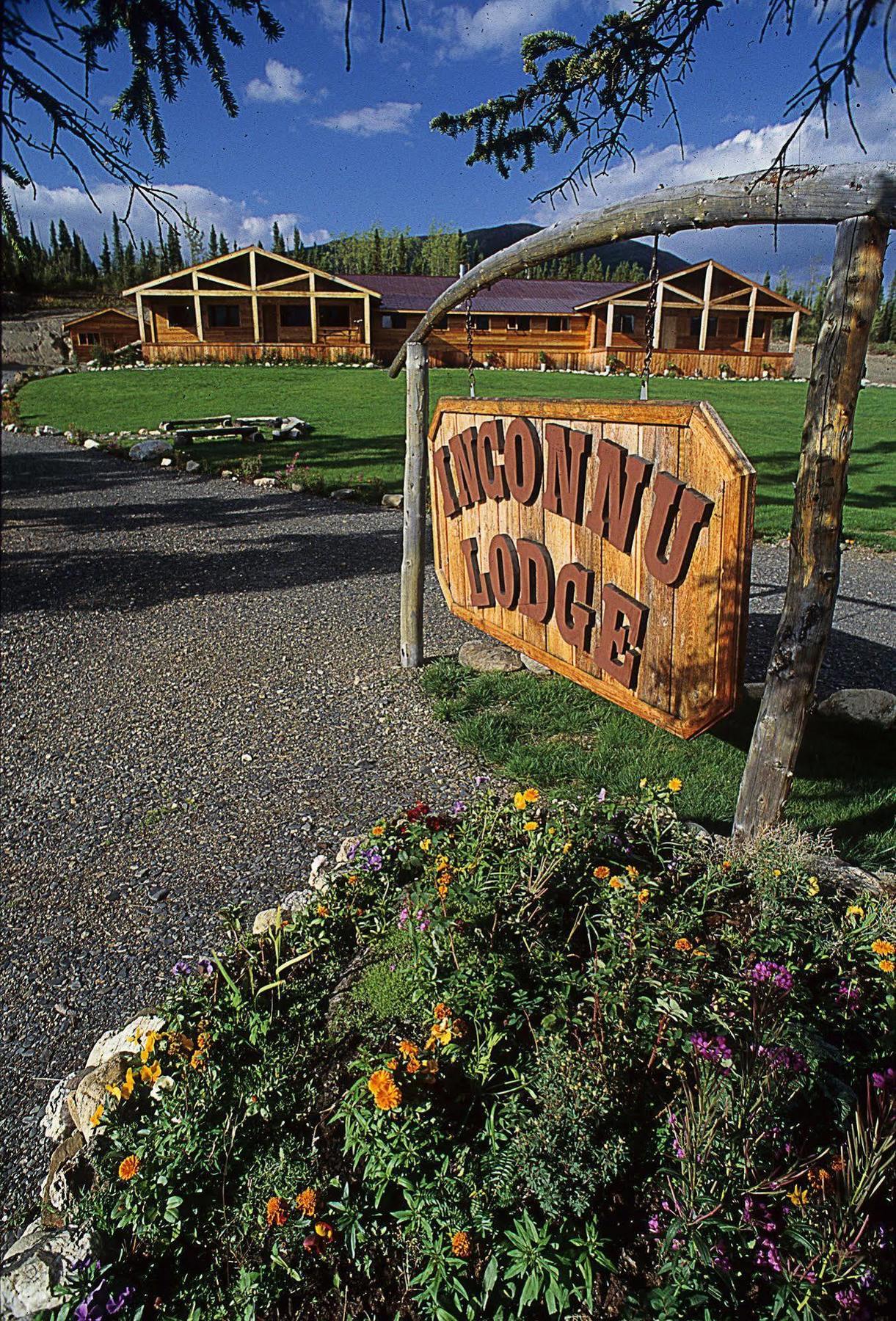 Inconnu Lodge Mcevoy Lake Exteriör bild